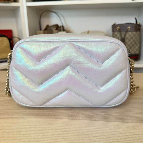 Gucci Chevron Matelasse Small GG Marmont Chain Iridescent Snow Light Blue - Picture 3 of 11